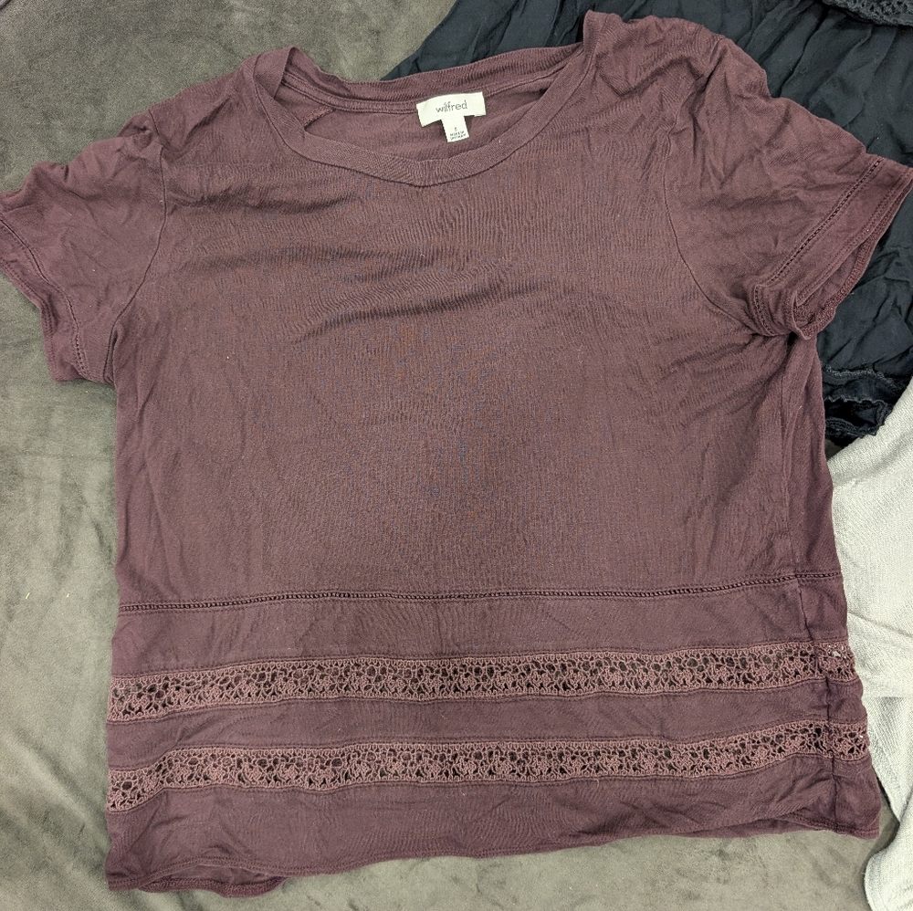 3 Small Wilfred Tops